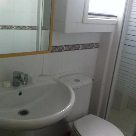 Bolina Hotel *